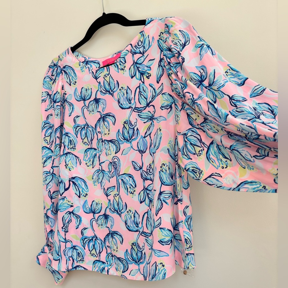 NEW!! Lilly Pulitzer, Floral Pink and Blue Women's Top, size S - Picture 4 of 9